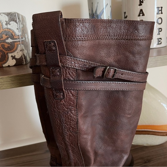 SOLD Women's Frye Jane Strappy Leather Riding Boots, Size 7 B - Picture 6 of 16
